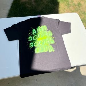 Antisocial club shirt I see green